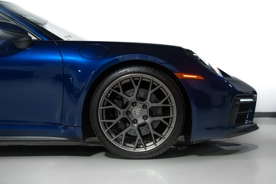 2020 Porsche 992 Carrera 4S - Image 5 of 20