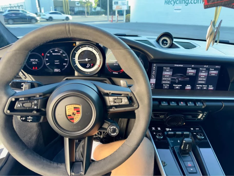 2020 Porsche 992 Carrera 4S - Image 5 of 6