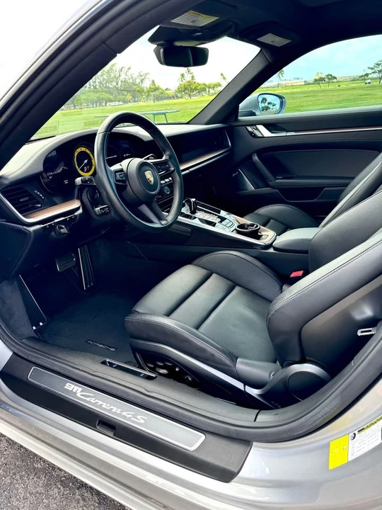 2020 Porsche 992 Carrera 4S - Image 6 of 17