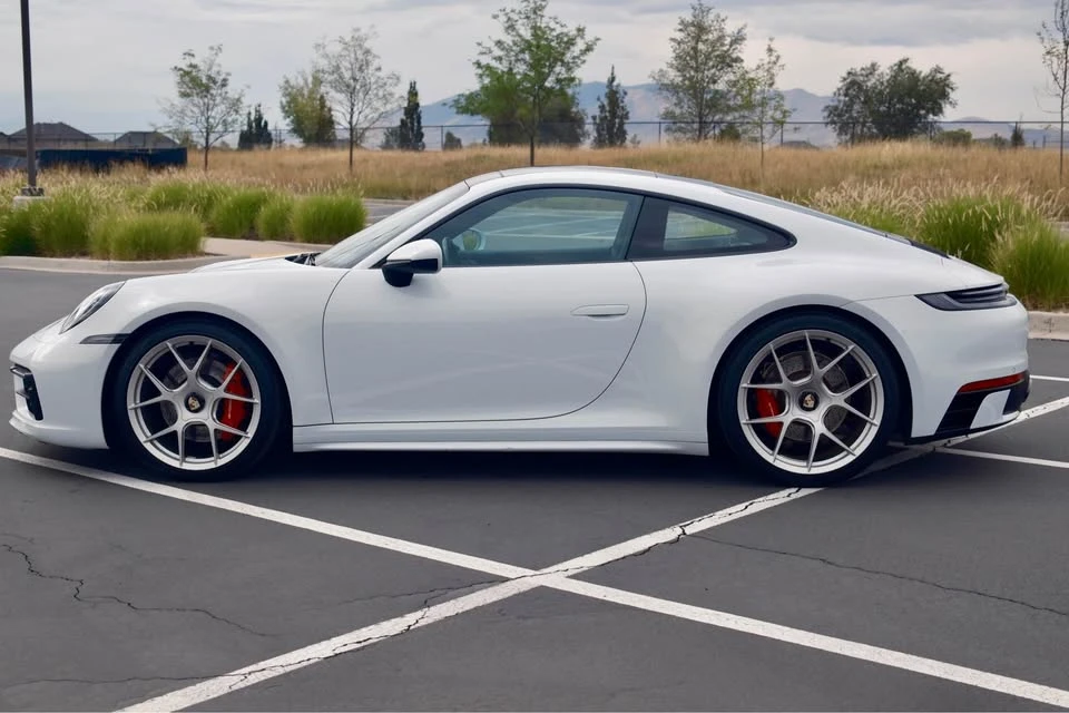 2020 Porsche 992 Carrera 4S - Image 9 of 20
