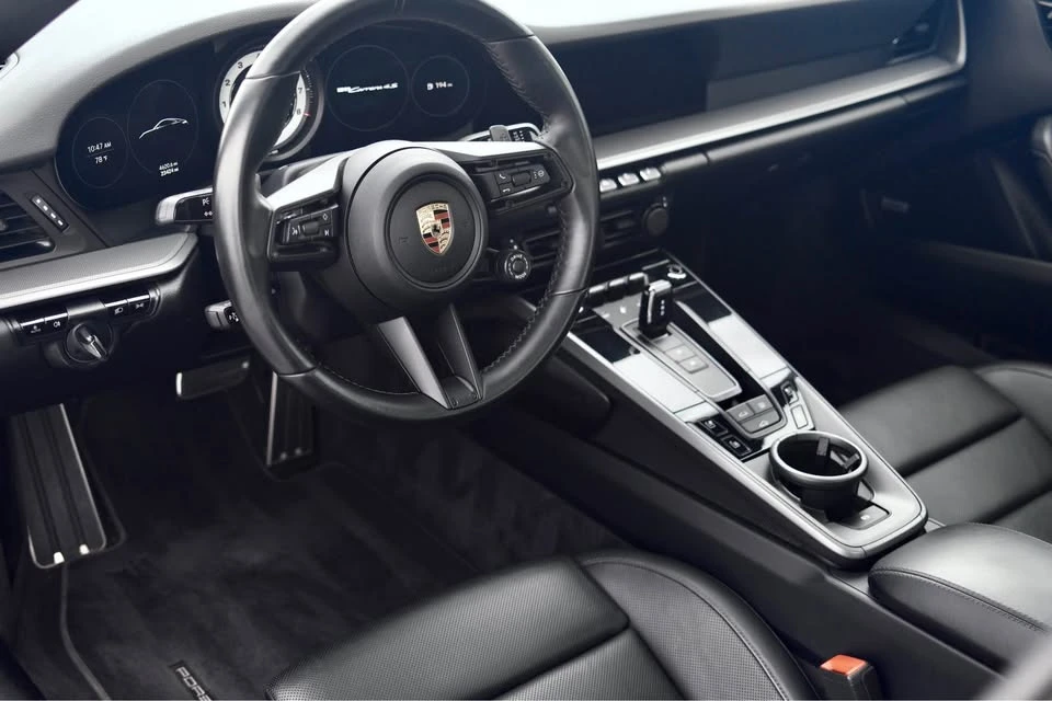 2020 Porsche 992 Carrera 4S - Image 17 of 20