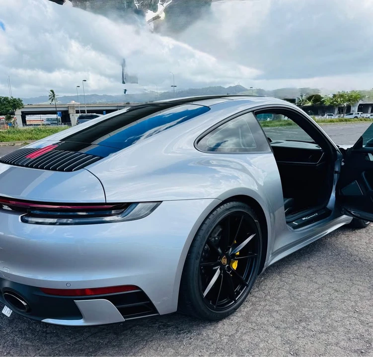2020 Porsche 992 Carrera 4S - Image 7 of 17