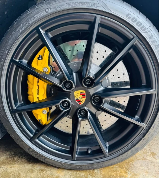 2020 Porsche 992 Carrera 4S - Image 17 of 17