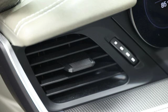 2020 Porsche 992 Carrera 4S - Image 26 of 31