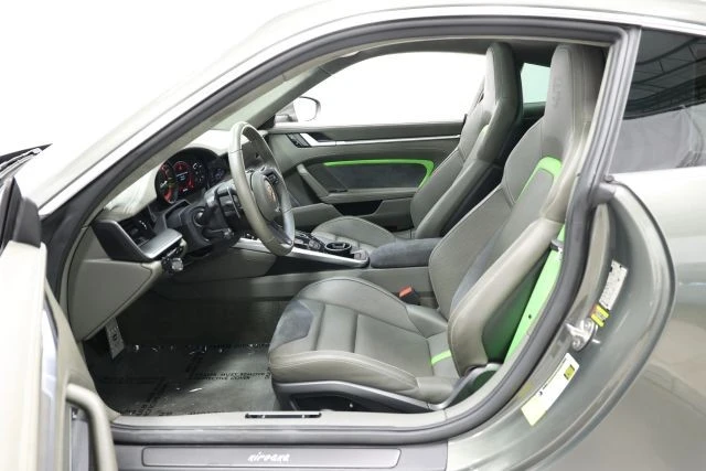 2020 Porsche 992 Carrera 4S - Image 15 of 31