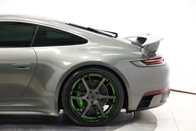 2020 Porsche 992 Carrera 4S - Image 10 of 31