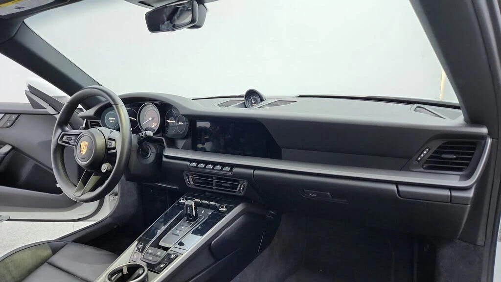 2020 Porsche 992 Carrera 4S - Image 29 of 31
