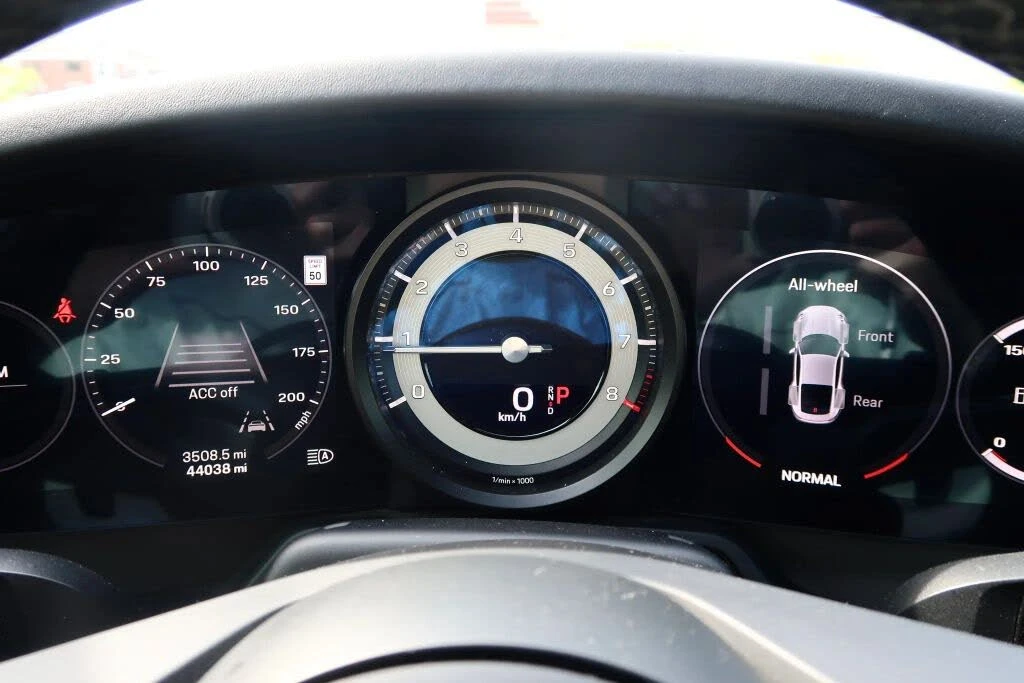2020 Porsche 992 Carrera 4S - Image 16 of 31