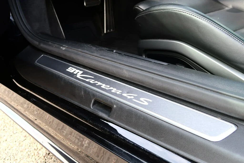 2020 Porsche 992 Carrera 4S - Image 14 of 31