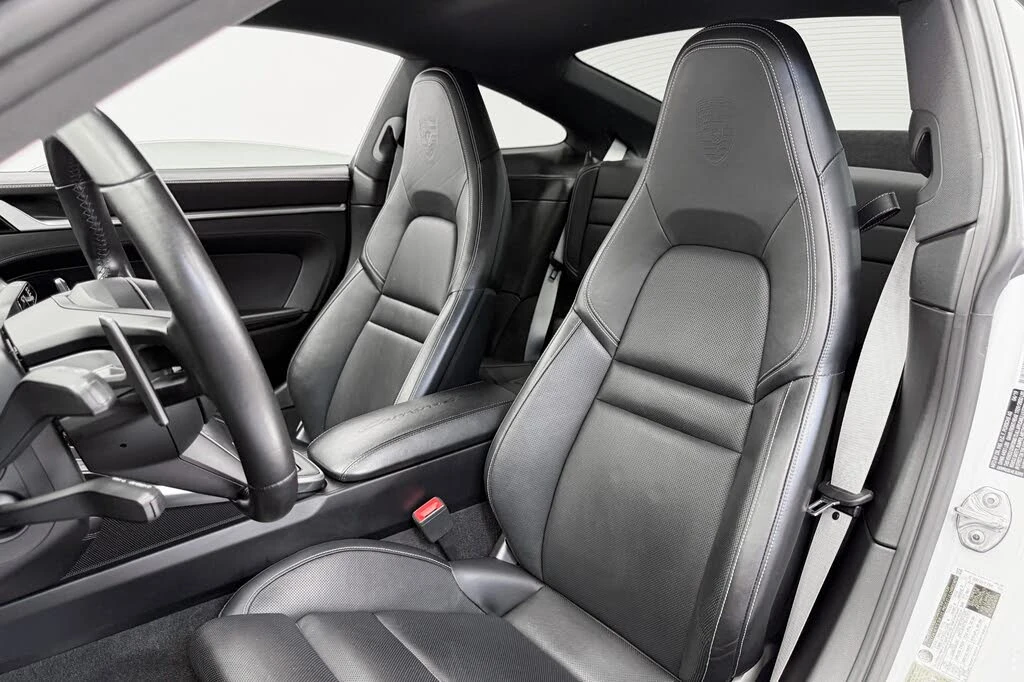 2020 Porsche 992 Carrera 4S - Image 24 of 31