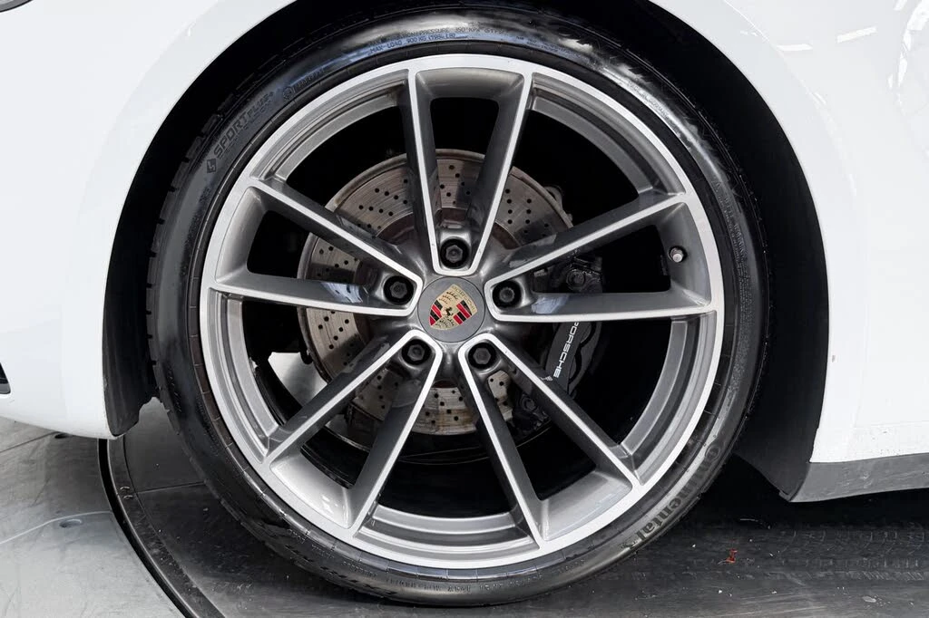 2020 Porsche 992 Carrera 4S - Image 27 of 31