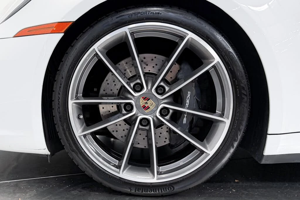 2020 Porsche 992 Carrera 4S - Image 10 of 31