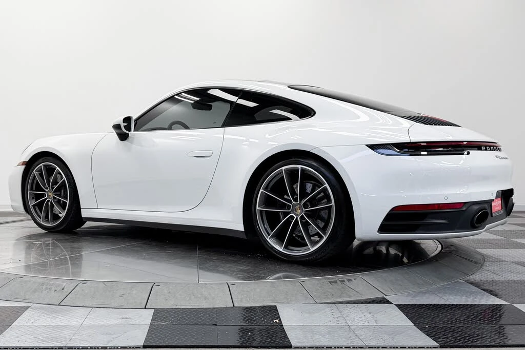 2020 Porsche 992 Carrera 4S - Image 7 of 31