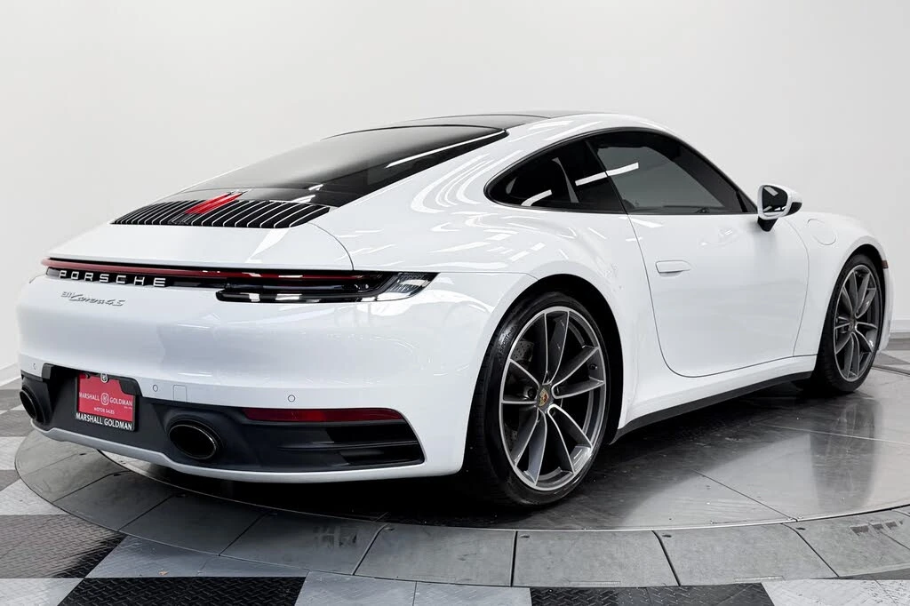 2020 Porsche 992 Carrera 4S - Image 9 of 31