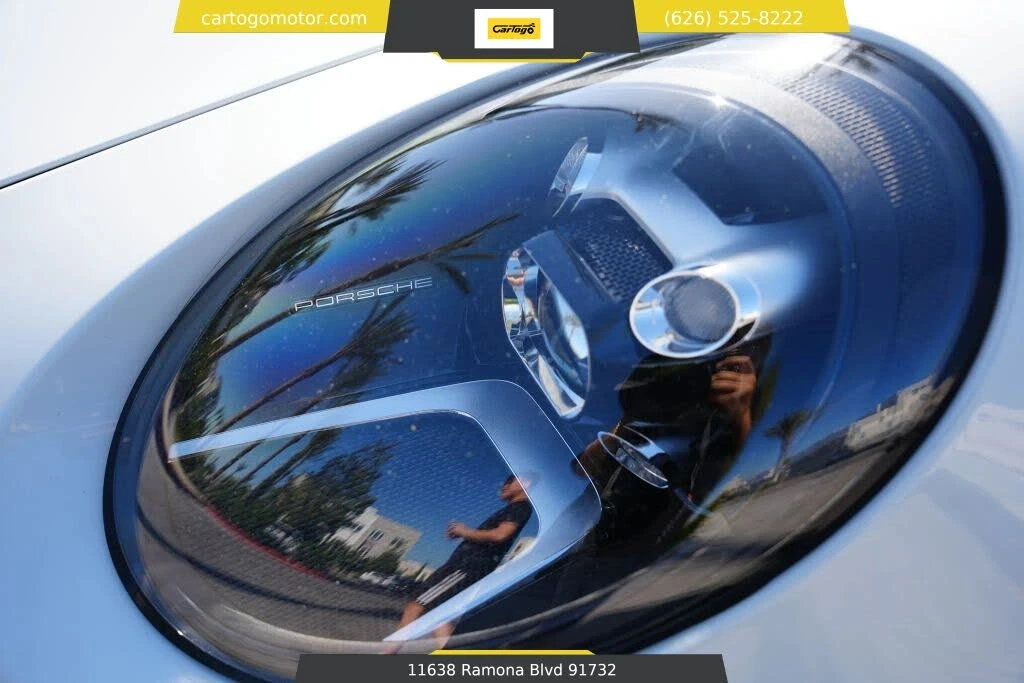 2020 Porsche 992 Carrera 4S - Image 16 of 31