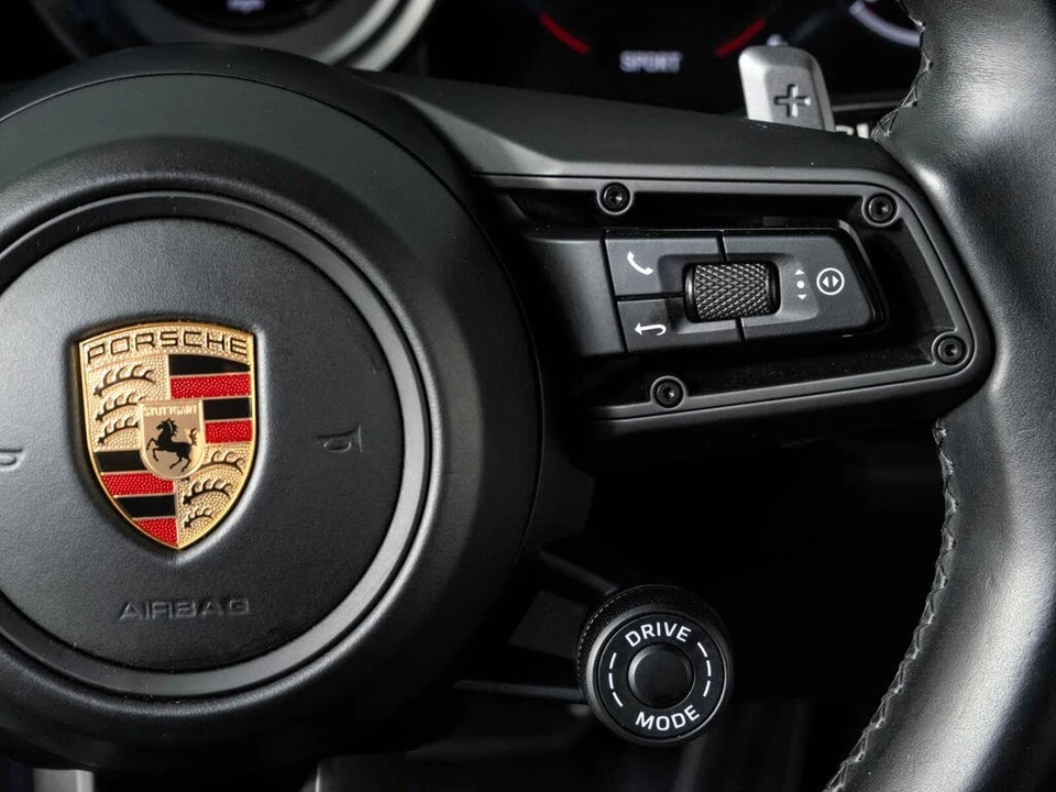 2020 Porsche 992 Carrera 4S - Image 11 of 29