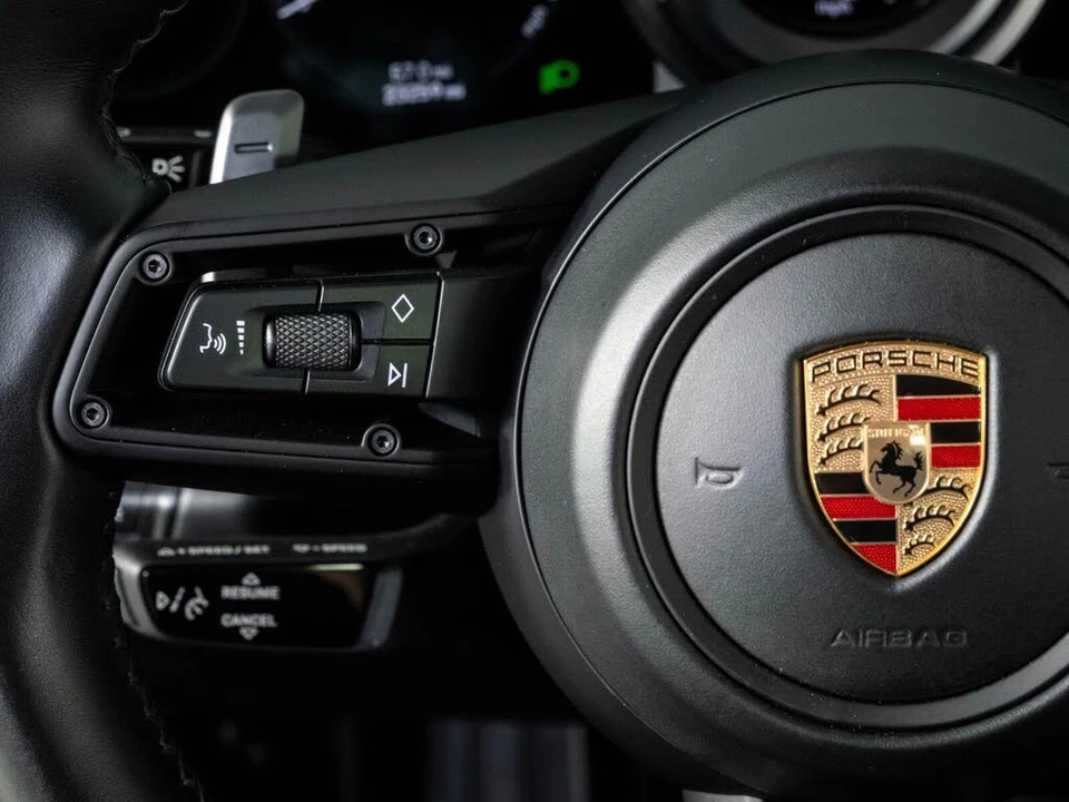 2020 Porsche 992 Carrera 4S - Image 10 of 29