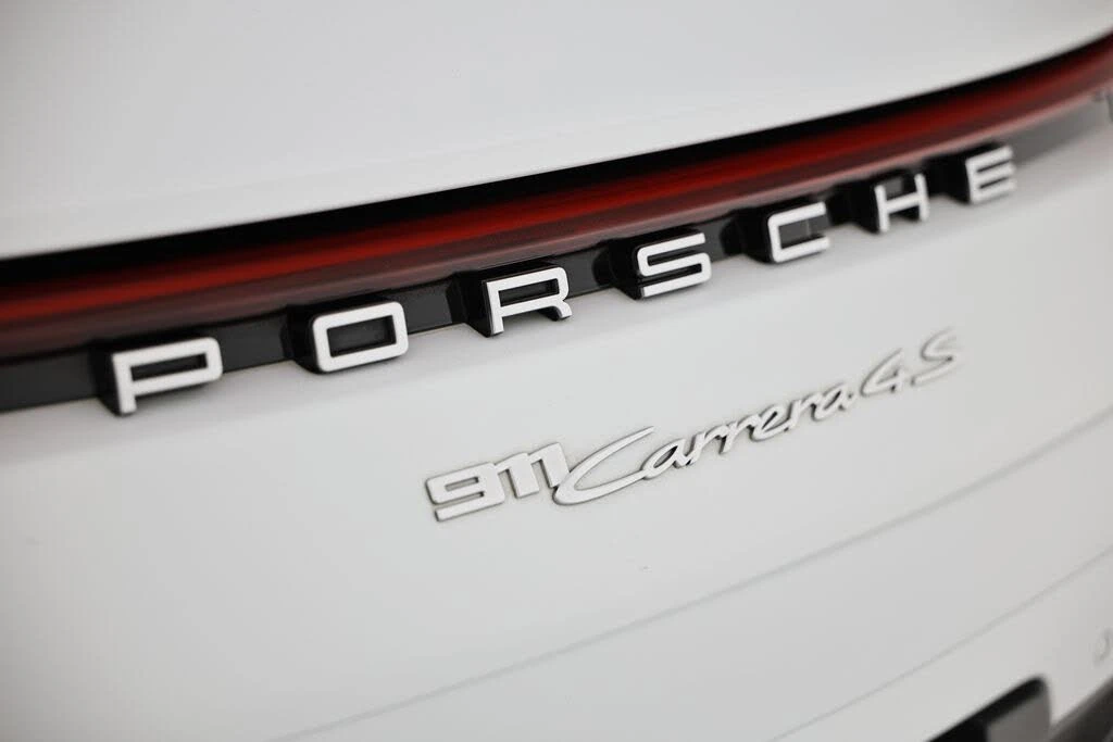 2020 Porsche 992 Carrera 4S - Image 15 of 31