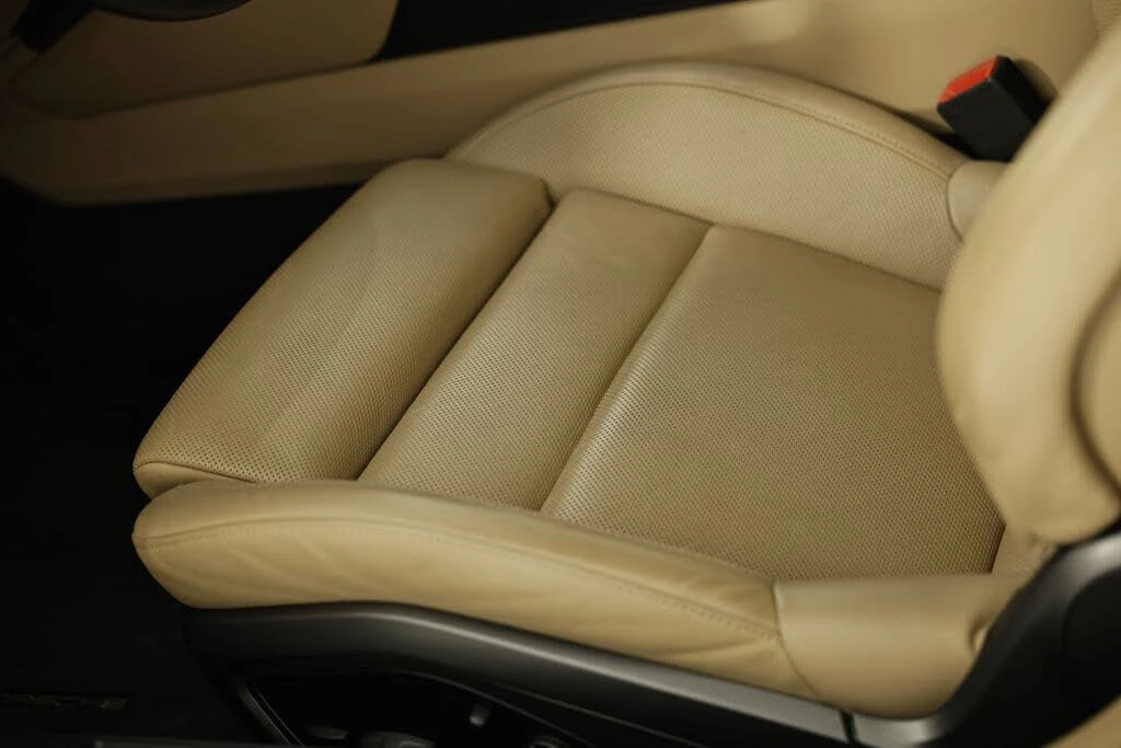 2020 Porsche 992 Carrera 4S - Image 26 of 31
