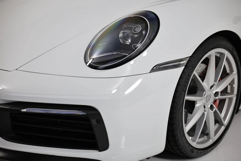 2020 Porsche 992 Carrera 4S - Image 11 of 31