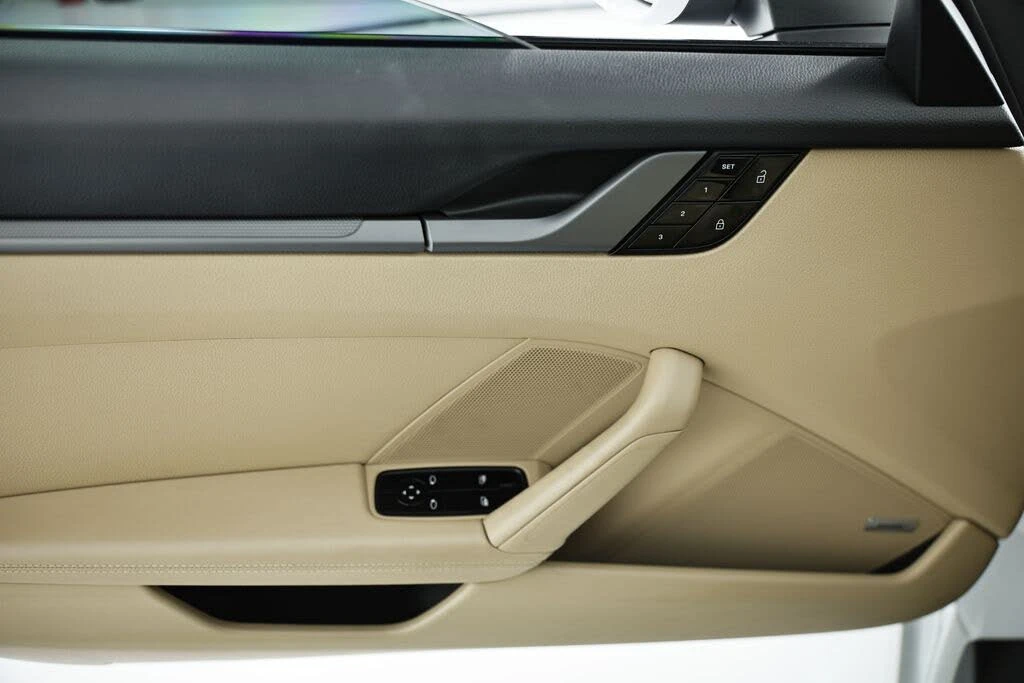2020 Porsche 992 Carrera 4S - Image 21 of 31