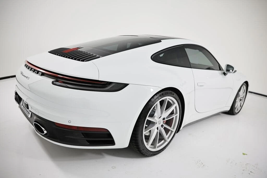 2020 Porsche 992 Carrera 4S - Image 7 of 31