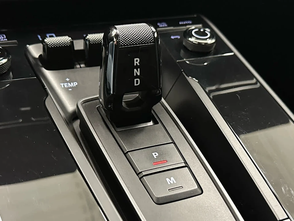 2020 Porsche 992 Carrera 4S - Image 26 of 31