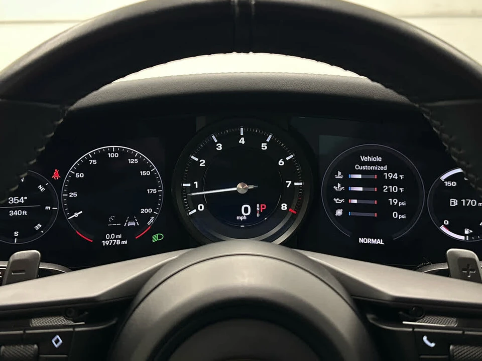 2020 Porsche 992 Carrera 4S - Image 23 of 31