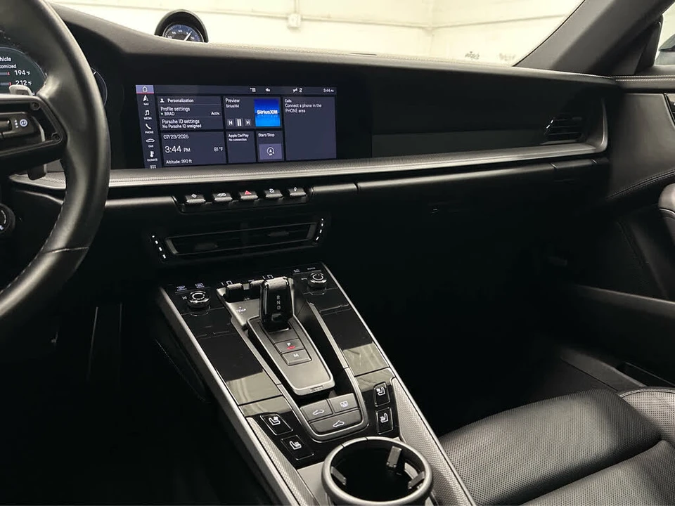 2020 Porsche 992 Carrera 4S - Image 24 of 31