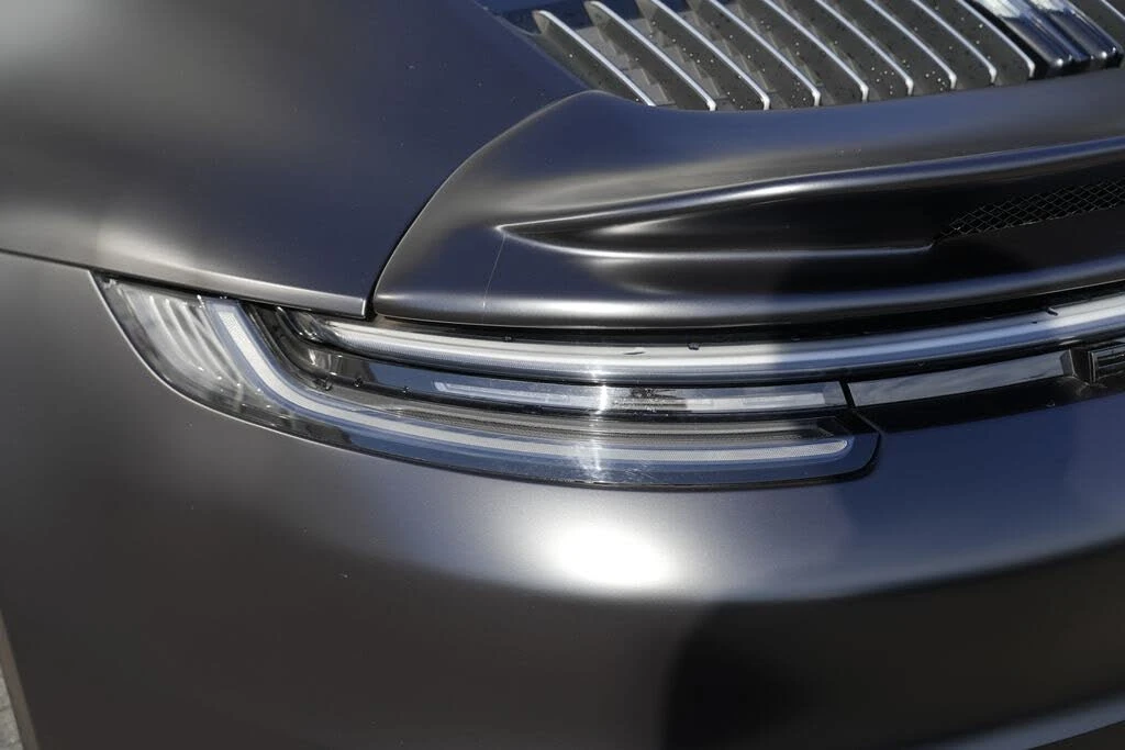 2020 Porsche 992 Carrera 4S - Image 17 of 31