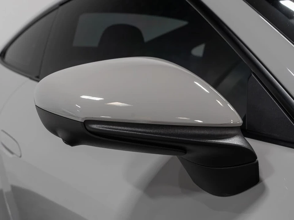 2020 Porsche 992 Carrera 4S - Image 15 of 31