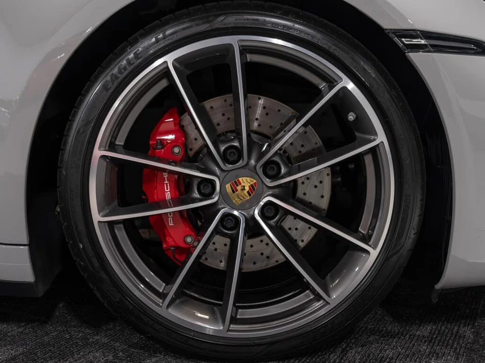 2020 Porsche 992 Carrera 4S - Image 30 of 31