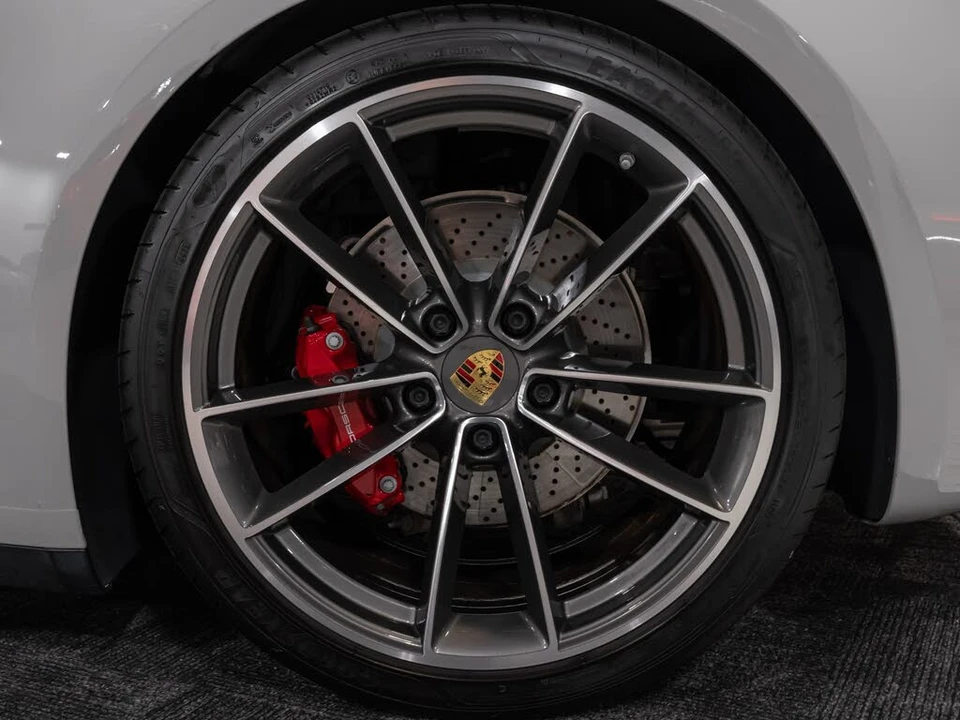 2020 Porsche 992 Carrera 4S - Image 28 of 31