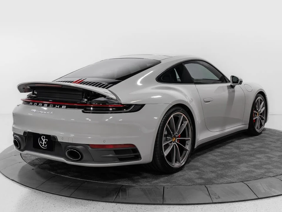 2020 Porsche 992 Carrera 4S - Image 10 of 31