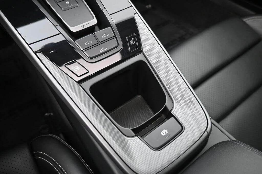 2020 Porsche 992 Carrera 4S - Image 19 of 31