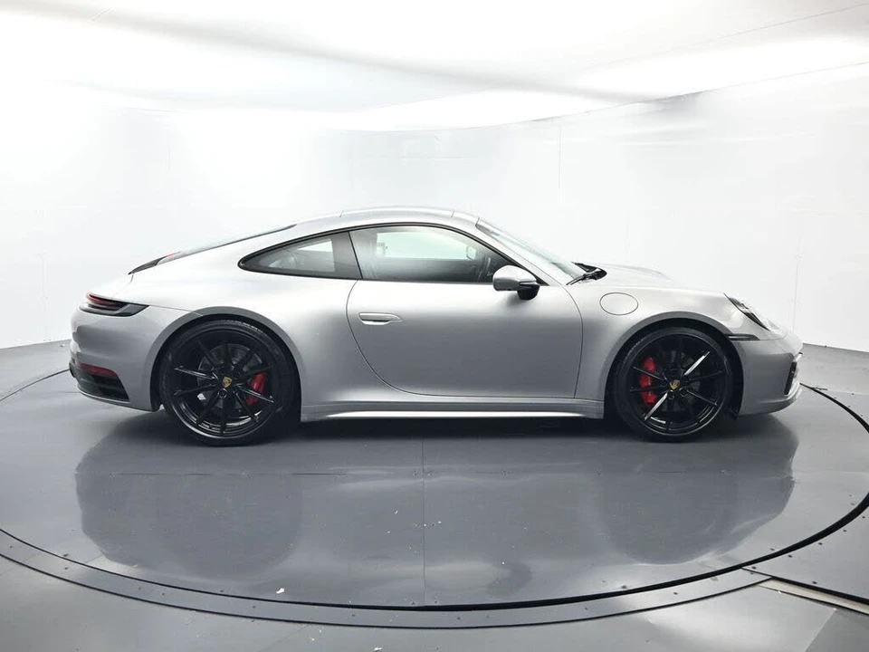 2020 Porsche 992 Carrera 4S - Image 16 of 31
