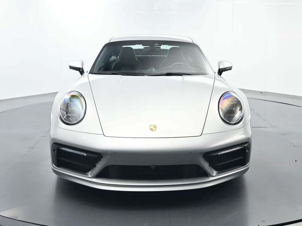 2020 Porsche 992 Carrera 4S - Image 18 of 31
