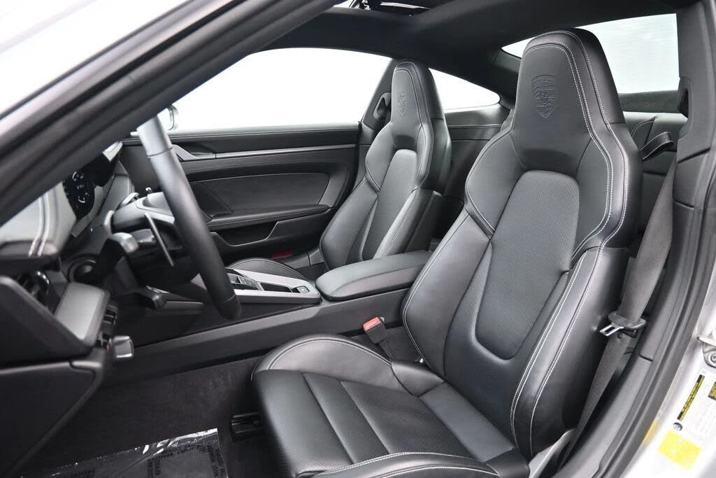 2020 Porsche 992 Carrera 4S - Image 5 of 31
