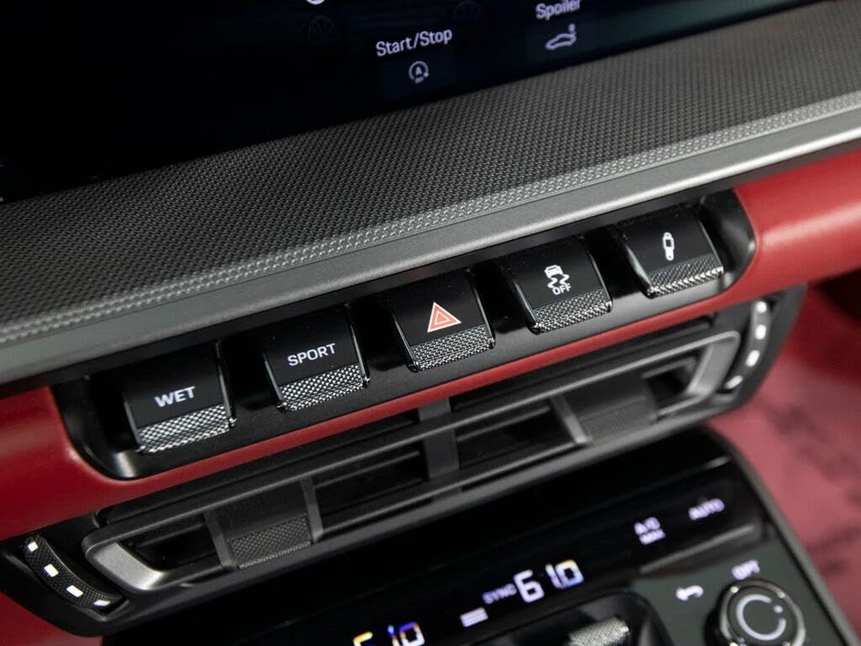 2020 Porsche 992 Carrera 4S - Image 18 of 31
