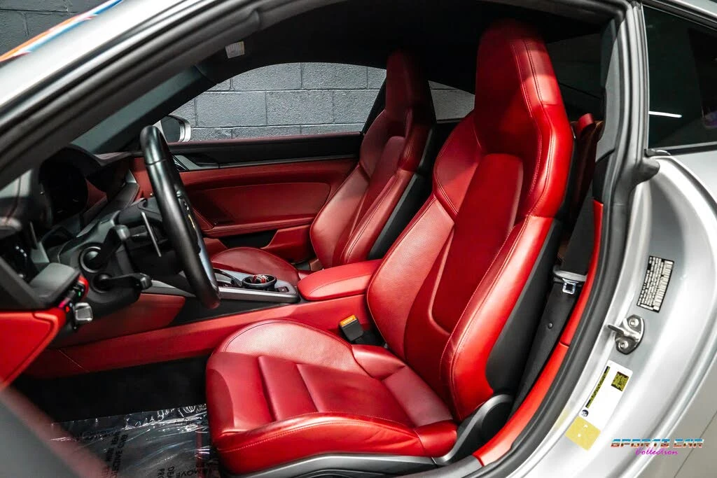 2020 Porsche 992 Carrera 4S - Image 22 of 31
