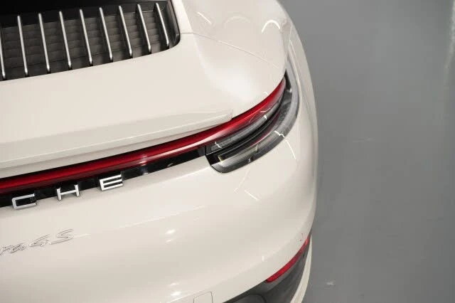 2020 Porsche 992 Carrera 4S - Image 27 of 31
