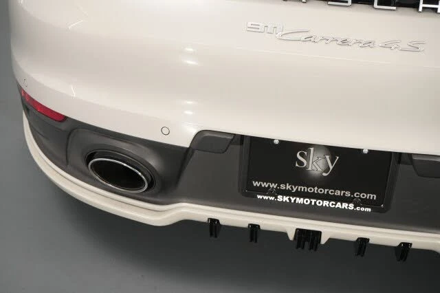 2020 Porsche 992 Carrera 4S - Image 28 of 31