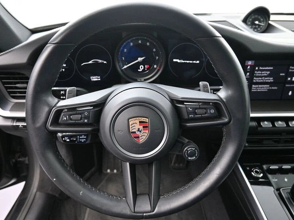 2020 Porsche 992 Carrera 4S - Image 11 of 31