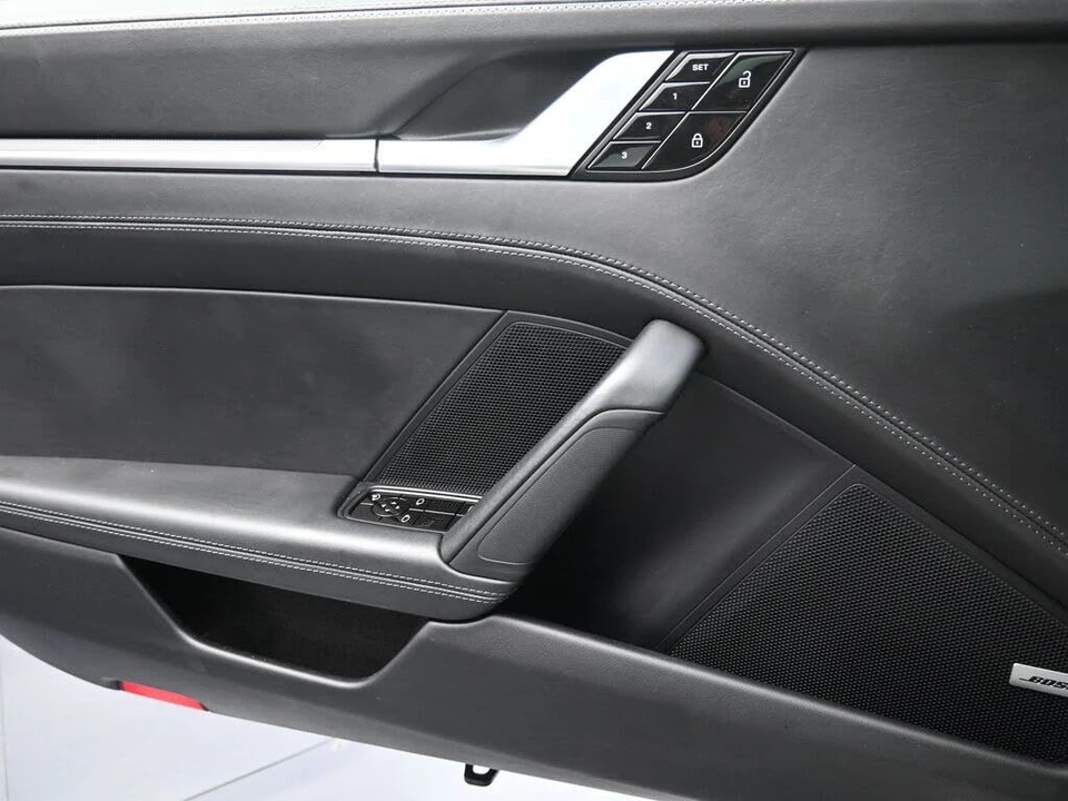 2020 Porsche 992 Carrera 4S - Image 24 of 31