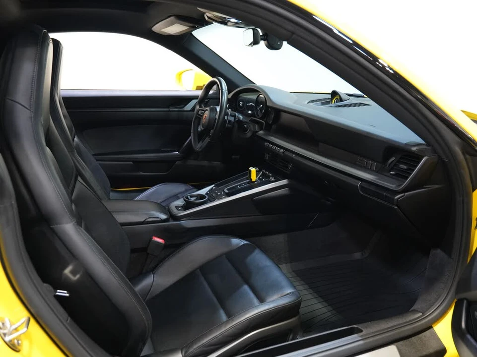 2020 Porsche 992 Carrera 4S - Image 30 of 31
