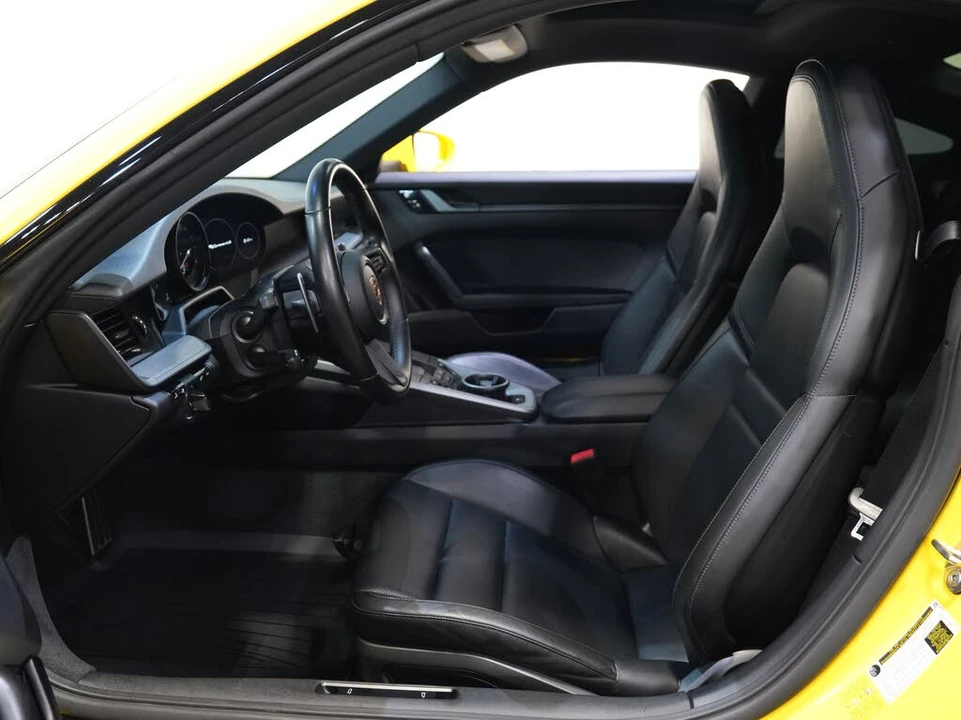 2020 Porsche 992 Carrera 4S - Image 26 of 31
