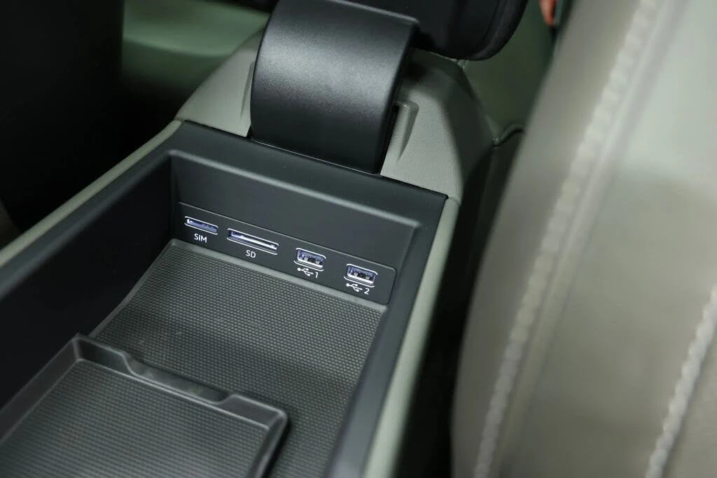 2020 Porsche 992 Carrera 4S - Image 23 of 31