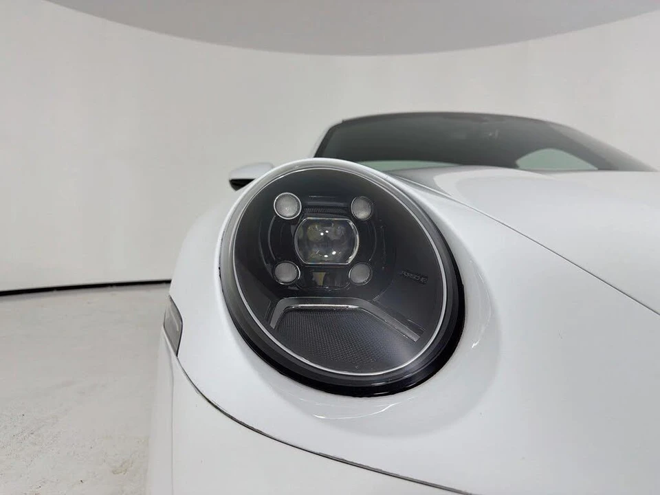 2020 Porsche 992 Carrera 4S - Image 29 of 30