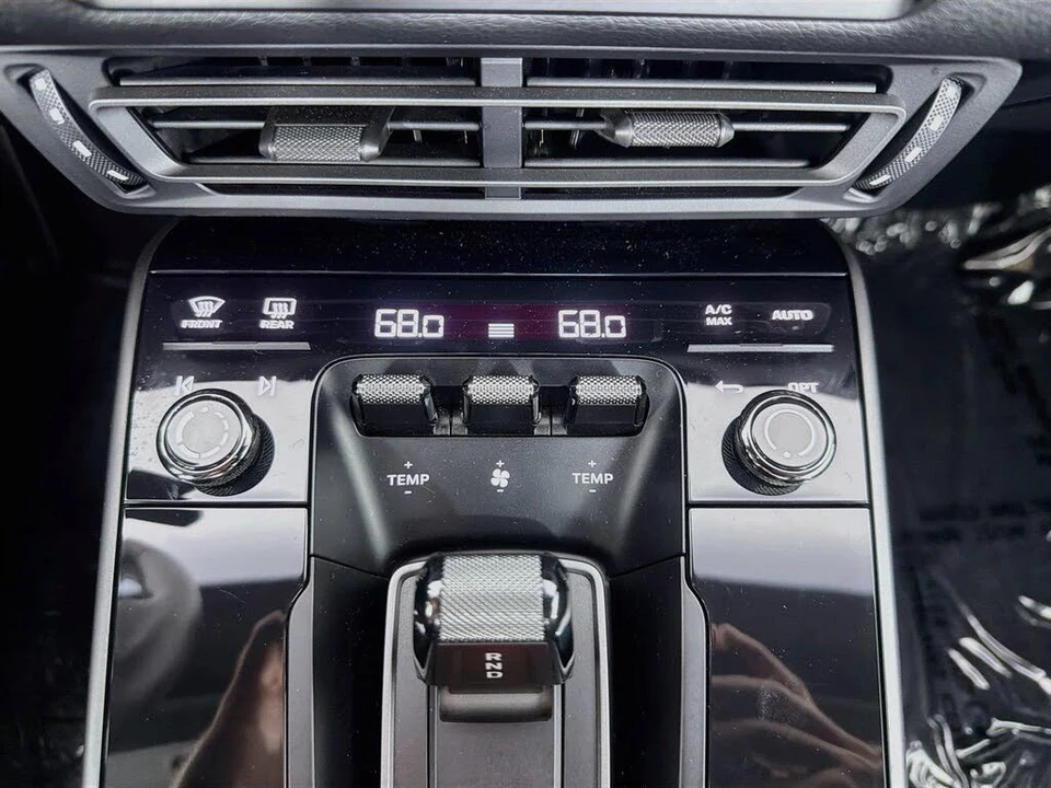 2020 Porsche 992 Carrera 4S - Image 21 of 30