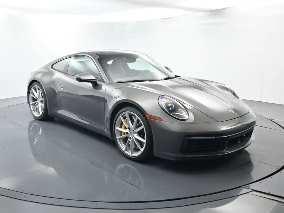 2020 Porsche 992 Carrera 4S - Image 17 of 31